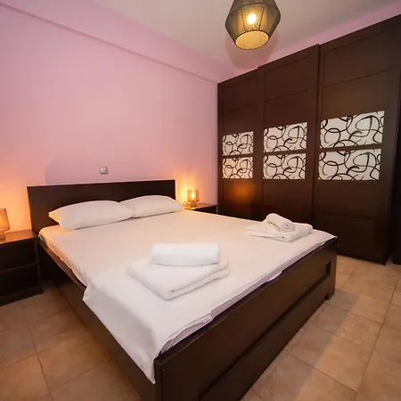 Castello * Nea Iraklitsa