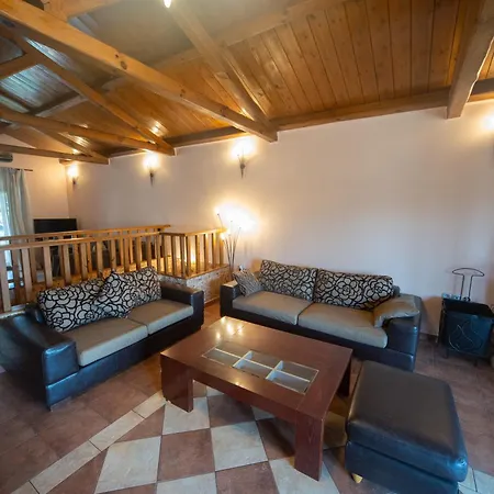 Castello * Nea Iraklitsa